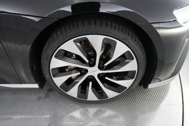 2022 Lucid Air — photo 7 of 22