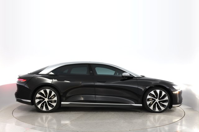 2022 Lucid Air — photo 10 of 22