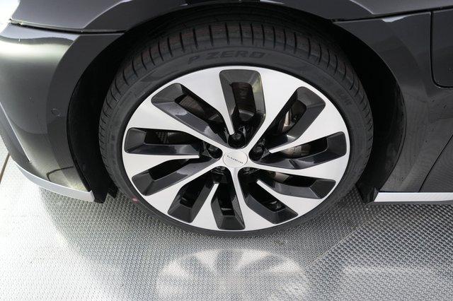 2022 Lucid Air — photo 14 of 22