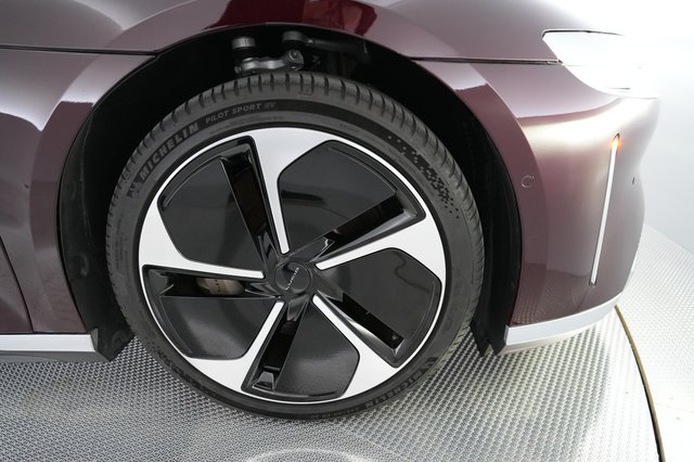 2022 Lucid Air — photo 13 of 19