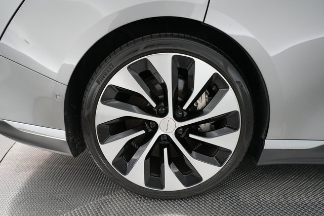 2023 Lucid Air — photo 7 of 24