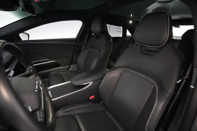 2023 Lucid Air — photo 3 of 24