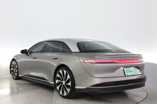 2023 Lucid Air — photo 13 of 24