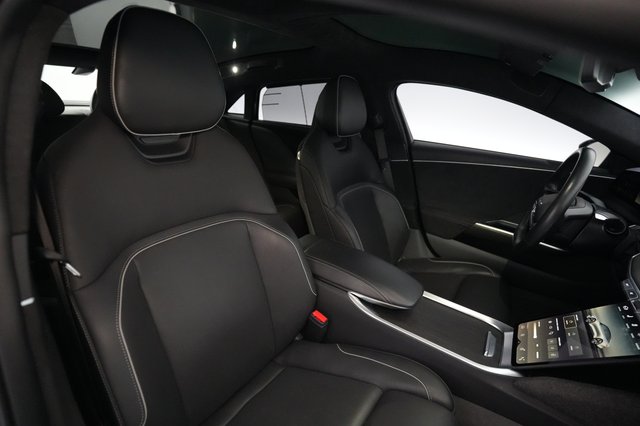 2023 Lucid Air — photo 18 of 24