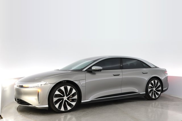 2023 Lucid Air — photo 14 of 24