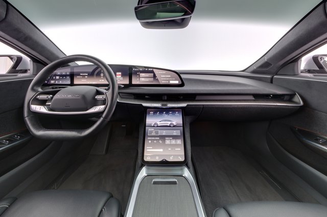 2023 Lucid Air — photo 21 of 24