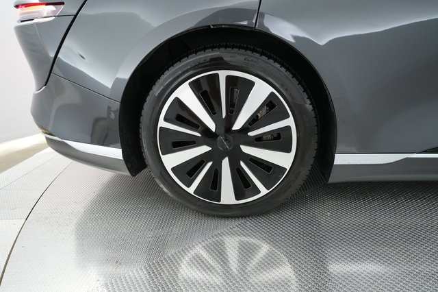2023 Lucid Air — photo 15 of 21