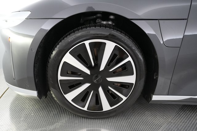 2023 Lucid Air — photo 7 of 21