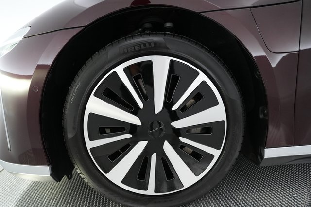 2024 Lucid Air — photo 13 of 22