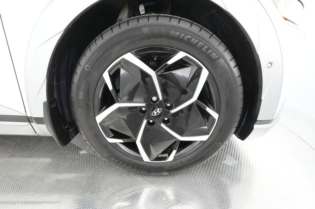 2024 Hyundai IONIQ 5 — photo 14 of 25