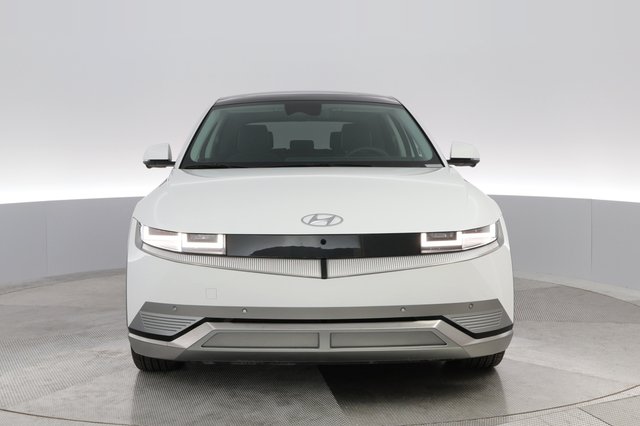2024 Hyundai IONIQ 5 — photo 5 of 25