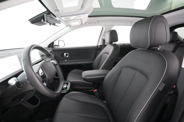2024 Hyundai IONIQ 5 — photo 16 of 25