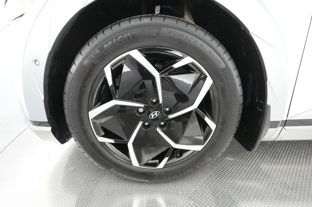 2024 Hyundai IONIQ 5 — photo 12 of 25