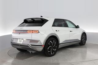 2024 Hyundai IONIQ 5 — photo 2 of 25