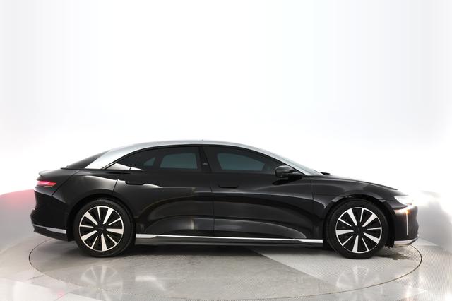 2023 Lucid Air — photo 10 of 22