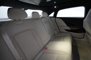 2023 Lucid Air — photo 4 of 24