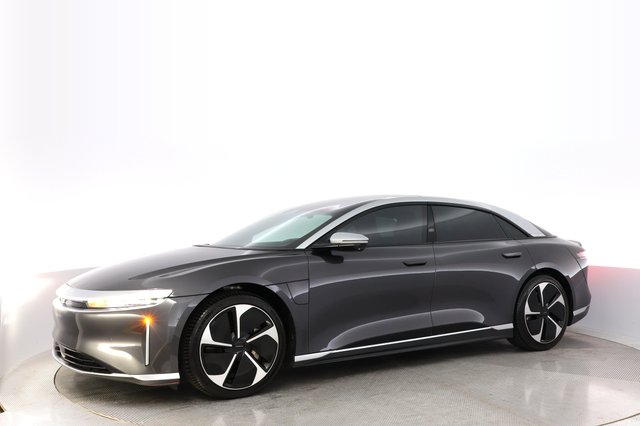 2023 Lucid Air — photo 14 of 24