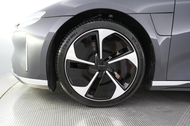 2023 Lucid Air — photo 16 of 24