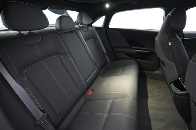 2023 Lucid Air — photo 4 of 21