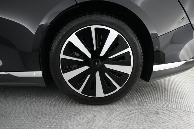 2023 Lucid Air — photo 7 of 24