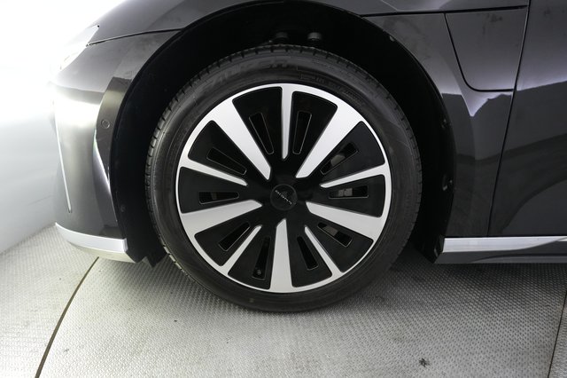 2023 Lucid Air — photo 15 of 24