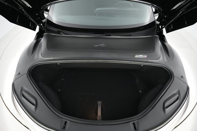 2024 Lucid Air — photo 20 of 23