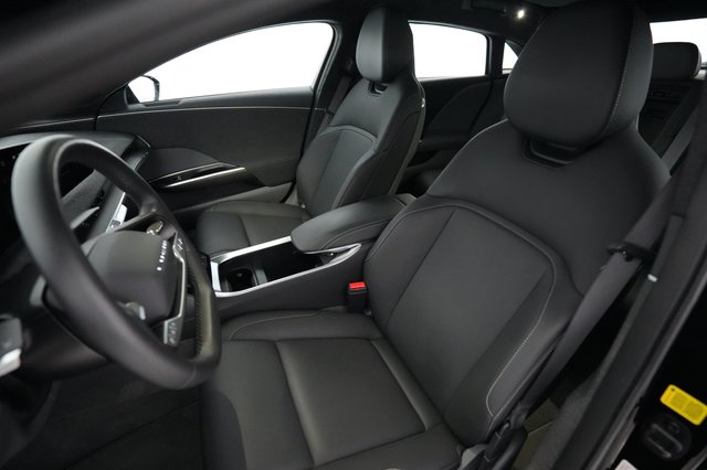 2024 Lucid Air — photo 3 of 23