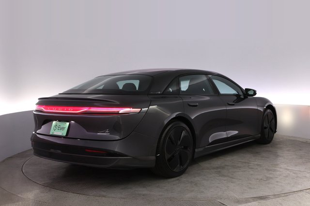 2024 Lucid Air — photo 2 of 23