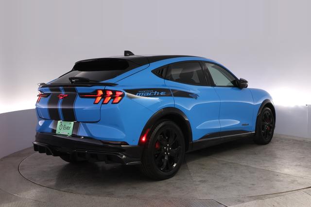 2023 Ford Mustang Mach-E — photo 2 of 25