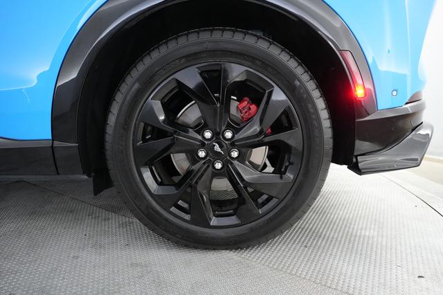 2023 Ford Mustang Mach-E — photo 7 of 25