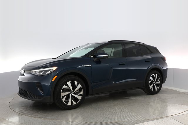 2023 Volkswagen ID.4 — photo 11 of 30
