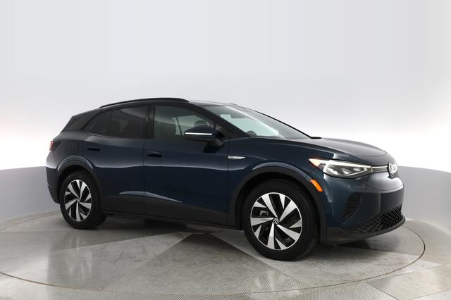 2023 Volkswagen ID.4 — photo 7 of 30