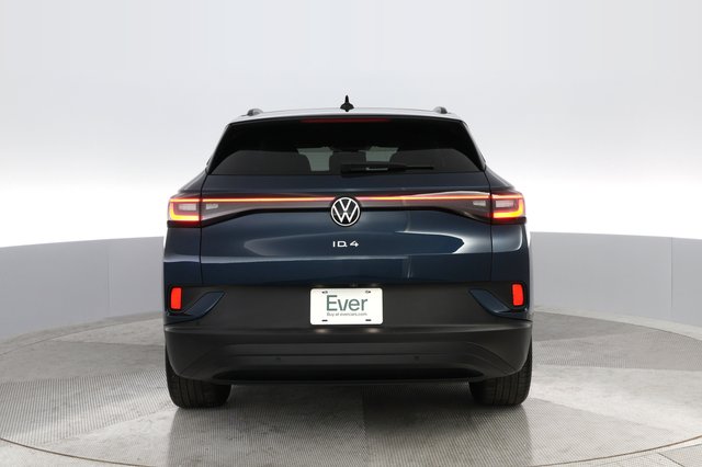 2023 Volkswagen ID.4 — photo 9 of 30