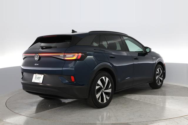 2023 Volkswagen ID.4 — photo 8 of 30