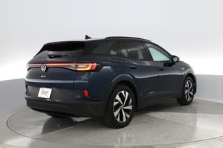 2023 Volkswagen ID.4 — photo 2 of 30
