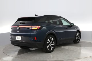 2023 Volkswagen ID.4 — photo 2 of 30