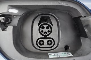 2023 Volkswagen ID.4 — photo 21 of 30