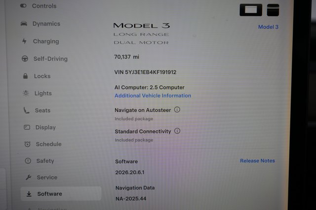 2019 Tesla Model 3 — photo 5 of 23