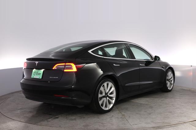 2019 Tesla Model 3 — photo 2 of 23