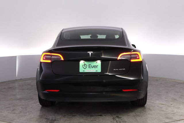 2019 Tesla Model 3 — photo 12 of 23
