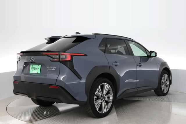 2023 Subaru Solterra — photo 2 of 19