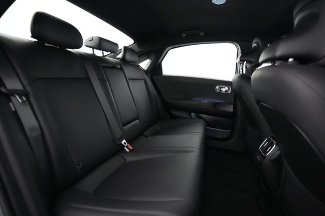 2024 Hyundai IONIQ 6 — photo 4 of 21