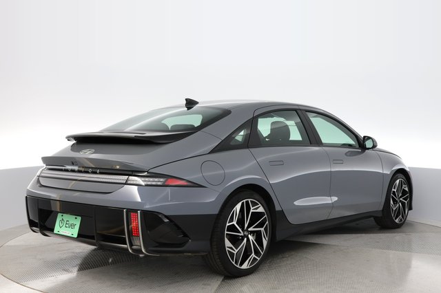 2024 Hyundai IONIQ 6 — photo 2 of 21