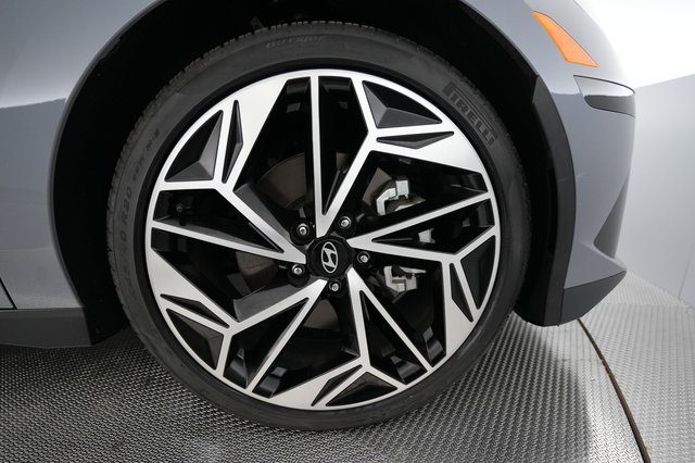 2024 Hyundai IONIQ 6 — photo 15 of 21