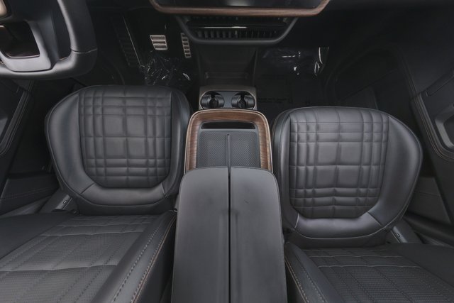 2025 Rivian R1T — photo 22 of 24