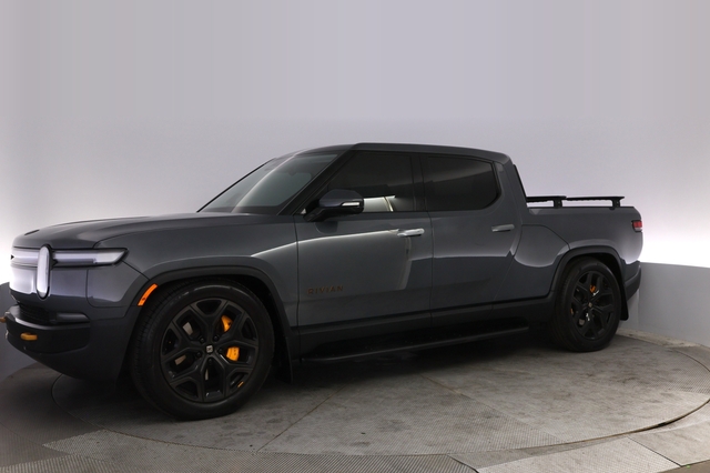 2025 Rivian R1T