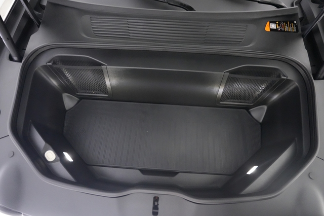 2025 Rivian R1T