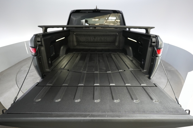 2025 Rivian R1T