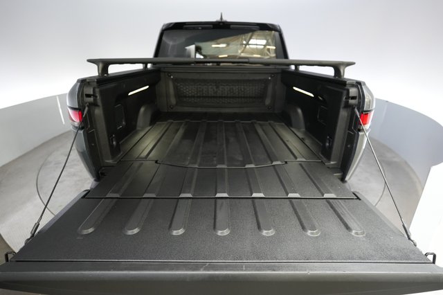 2025 Rivian R1T — photo 6 of 22
