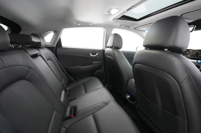 2022 Hyundai Kona — photo 4 of 29
